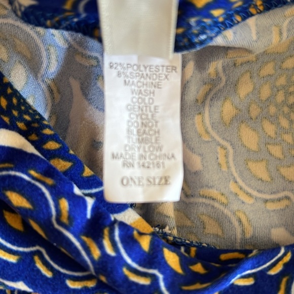 LuLaRoe geometric print leggings OS. - Picture 7 of 7